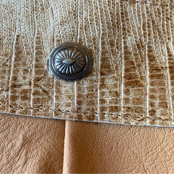 Lot of 2 Leather Marble Hip Bags Tan & Black with Clip - NWT - Woman Owned Co - Picture 2 of 12